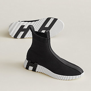 fun-sneaker--222208Z 02-worn-1